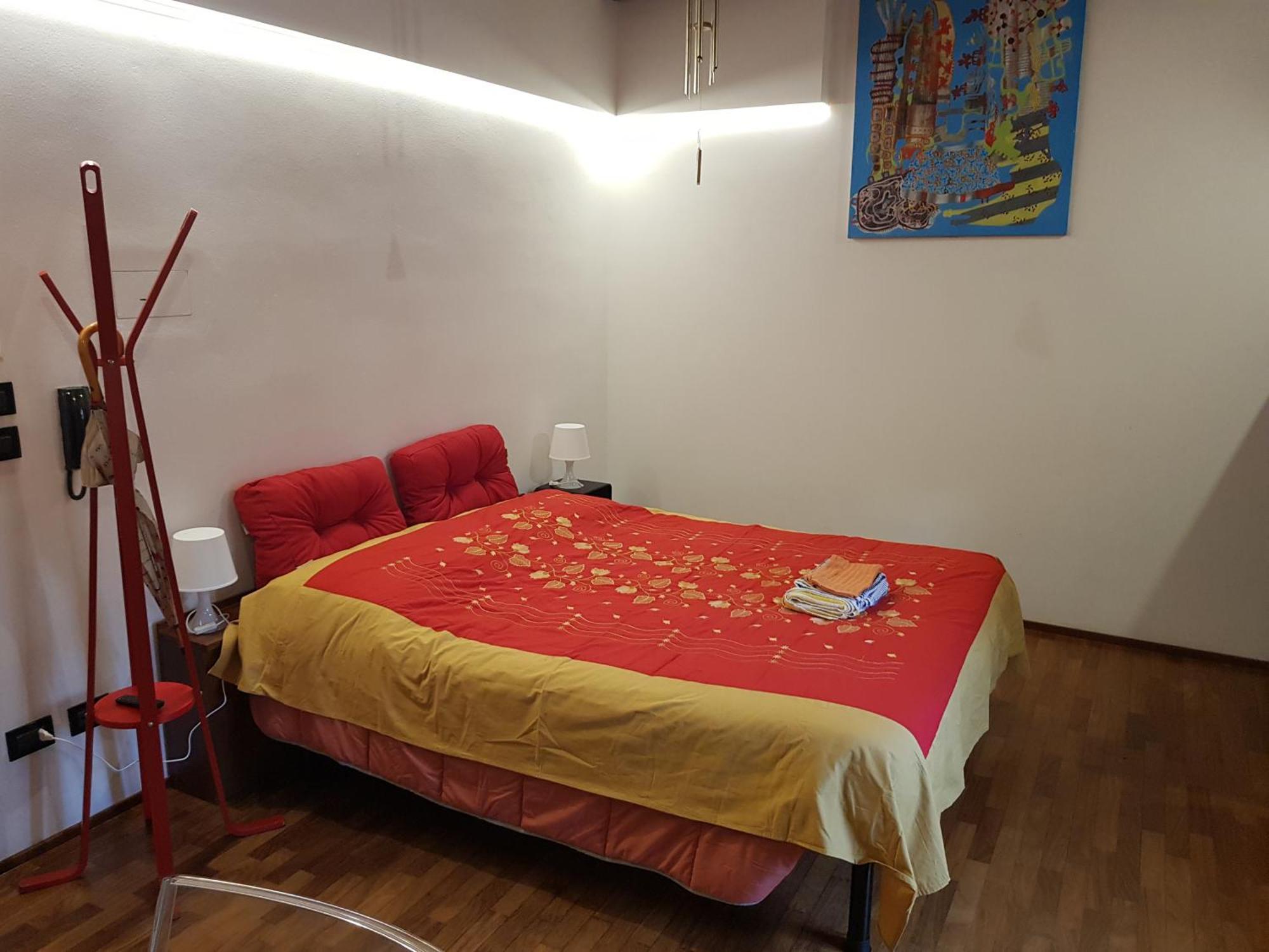 Ferienwohnung Monolocale Sui Tetti Di Bologna - Via Indipendenza Exterior foto