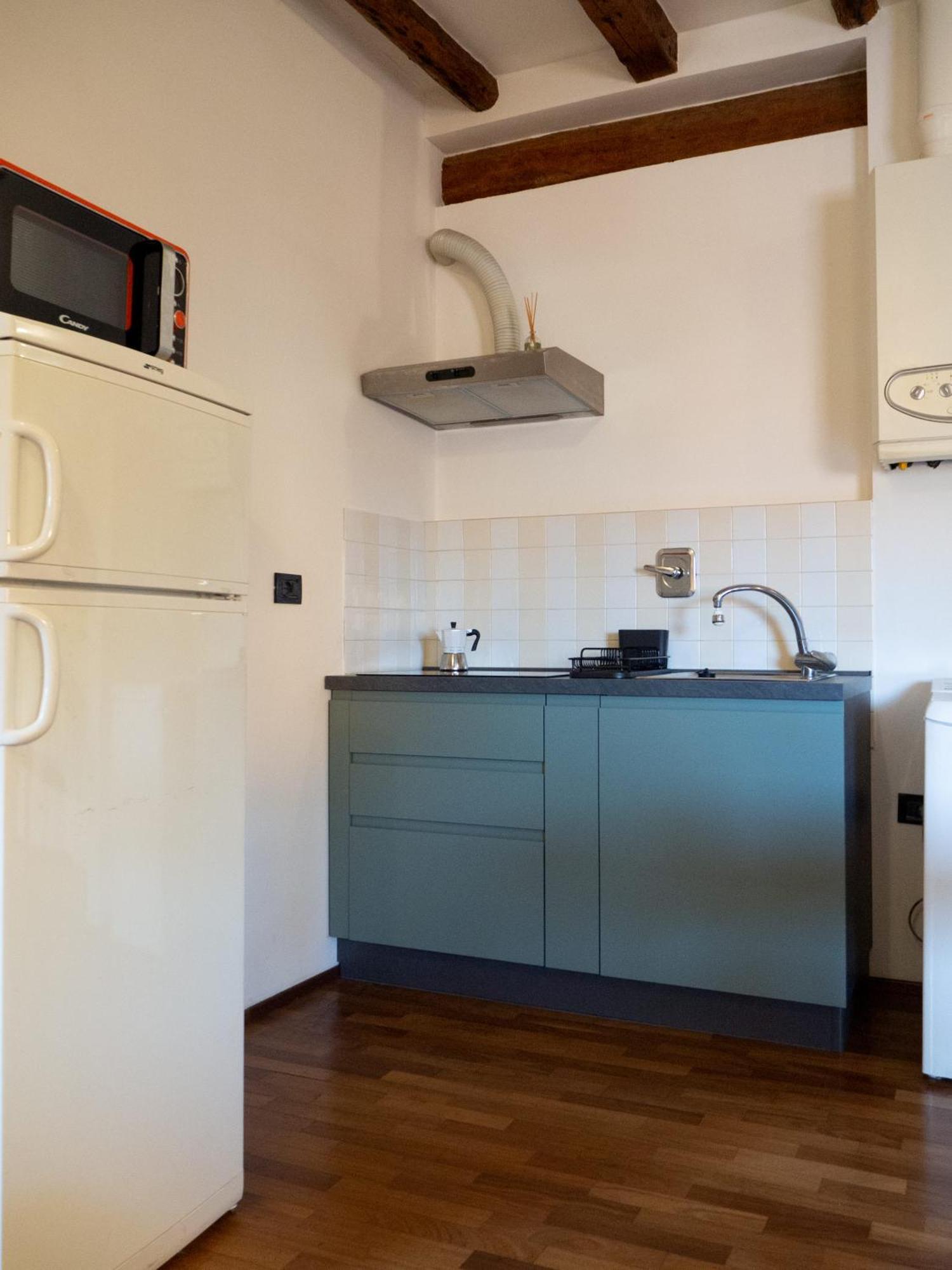 Ferienwohnung Monolocale Sui Tetti Di Bologna - Via Indipendenza Exterior foto