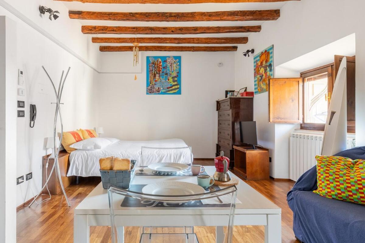 Ferienwohnung Monolocale Sui Tetti Di Bologna - Via Indipendenza Exterior foto