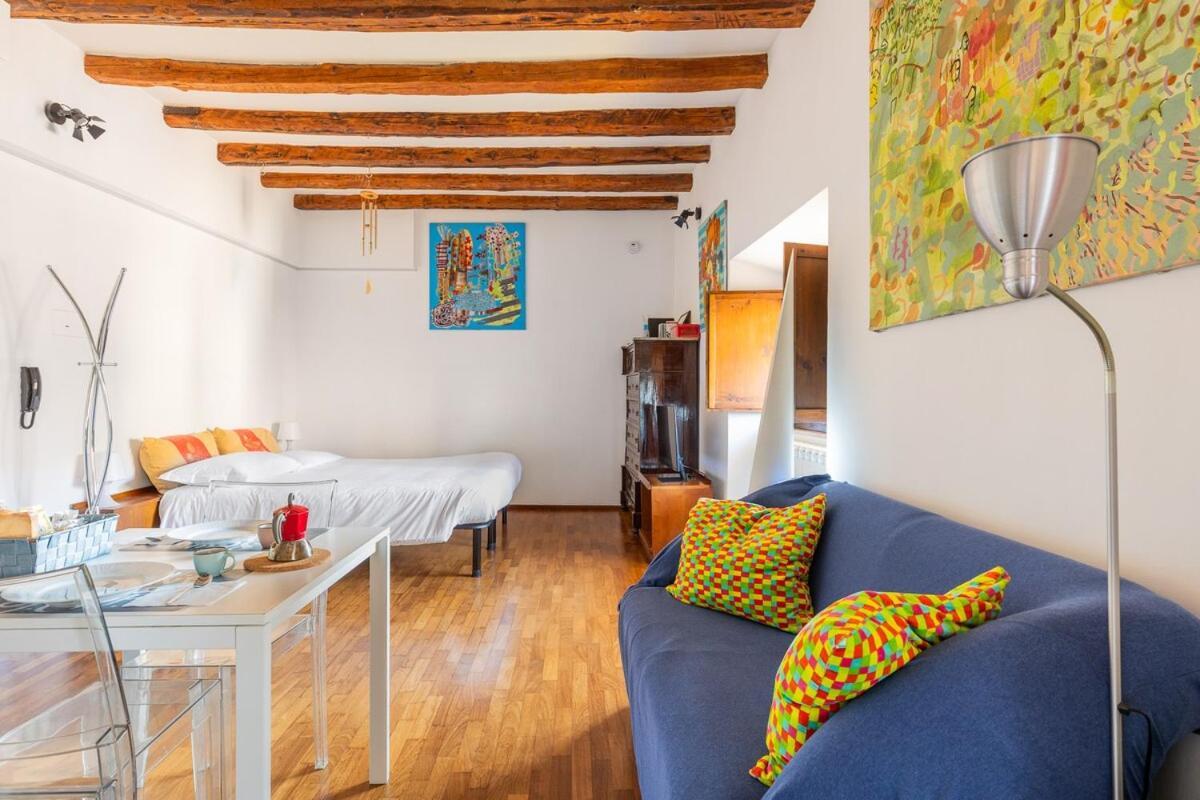 Ferienwohnung Monolocale Sui Tetti Di Bologna - Via Indipendenza Exterior foto