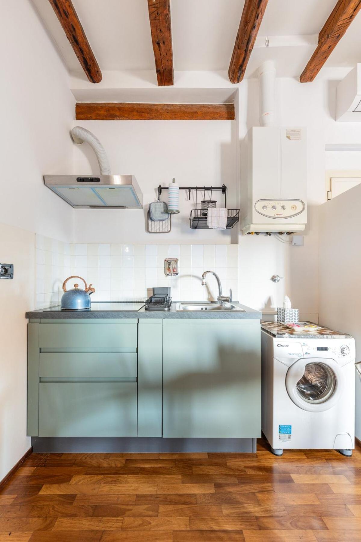 Ferienwohnung Monolocale Sui Tetti Di Bologna - Via Indipendenza Exterior foto